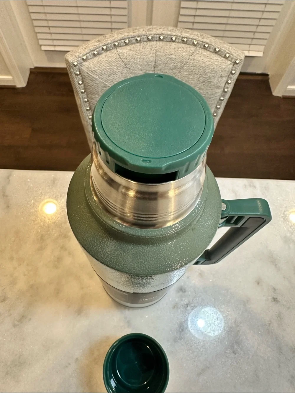 Stanley The Legendary Classic Bottle – Vacuum Insulated Stainless Steel - 2QT - Picture 8 of 12